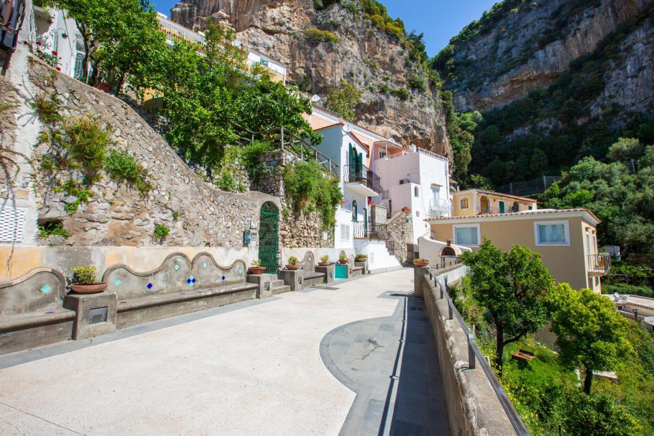 Estate4Home - Medusa Positano Buitenkant foto